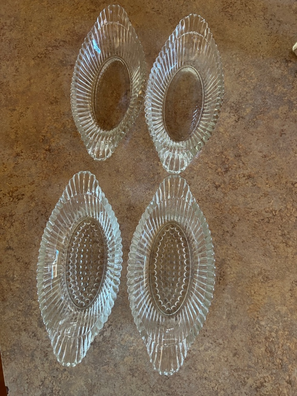 Vintage Jeanette Glass Oval (2) 2 unmarked Serving Dishes - Set of 4- - Picture 2 of 5